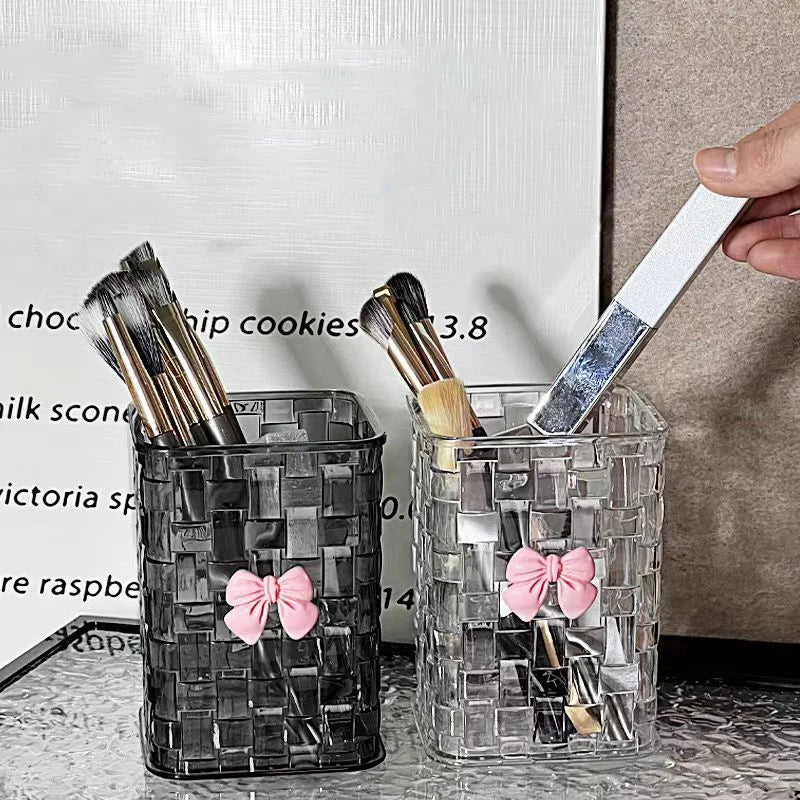 Desktop Pen Holder And Storage Box, Featuring A Bow Decoration And Storage Basket, Suitable For Storing Office Supplies